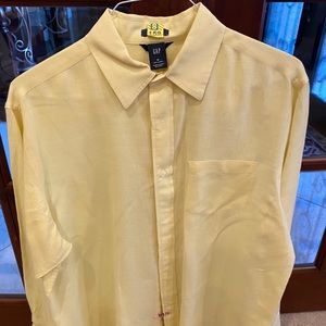 Men’s linen Gap LS button down shirt